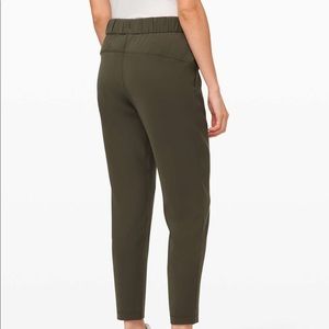 Lululemon On the Fly 7/8 Dark Olive